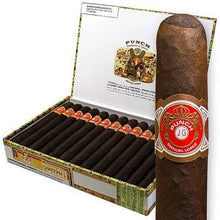 Load image into Gallery viewer, Rich in earthy, cedar-like undertones, Punch Deluxe is a medium to full-bodied cigar that's complex and satisfying.