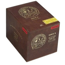 Load image into Gallery viewer, La Gloria Cubana Serie R No. 5 Maduro Robusto - Bosstyles Boston's Cigar ShopLa Gloria Cubana Serie R No. 5 Maduro Robusto