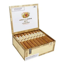Load image into Gallery viewer, Romeo y Julieta 1875 Connecticut Nicaragua Bully Robusto - Bosstyles Boston's Cigar ShopRomeo y Julieta 1875 Connecticut