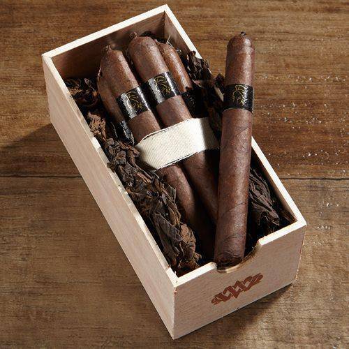 Man O' War Puro Authentico Corona Full Flavored Cigars Boston's Cigar Shop