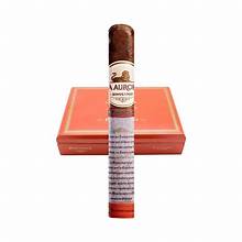 Load image into Gallery viewer, layered with notes of roasted coffee and earth. Touches of molasses, spice and dark chocolate usher in a nutty finish.
