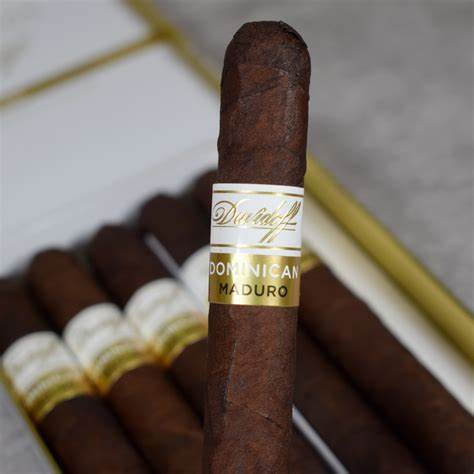 Davidoff Primeros Dominican Maduro Cigarillos Medium Flavored Cigars Boston's Cigar Shop