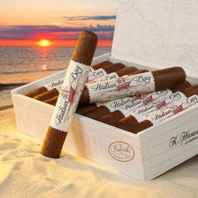 Load image into Gallery viewer, Gurkha Hudson Bay Churchill - Bosstyles Boston's Cigar ShopGurkha Hudson Bay Churchill
