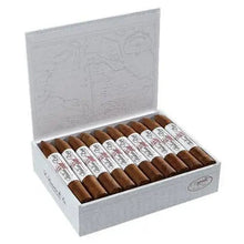Load image into Gallery viewer, Gurkha Hudson Bay Toro - Bosstyles Boston's Cigar ShopGurkha Hudson Bay Toro
