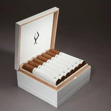Load image into Gallery viewer, Obsidian White Noise Robusto - Bosstyles Boston's Cigar ShopObsidian White Noise Robusto
