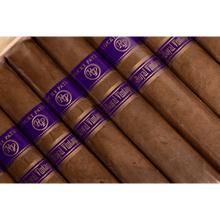 Load image into Gallery viewer, Rocky Patel Royal Vintage Toro - Bosstyles Boston's Cigar ShopRocky Patel Royal Vintage Toro
