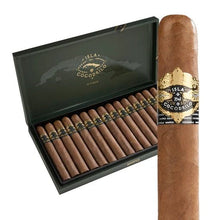 Load image into Gallery viewer, Brazillian and Ecuadorian binder and Nicaraguan long fillers offering rich dried fruit, cream, and a mixture of spices.
