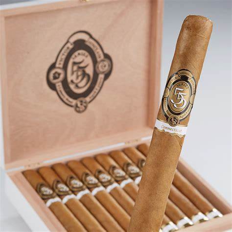 Victor Sinclair Serie '55' White Label Connecticut Churchill Mild Flavor Cigar Boston's Cigar Shop